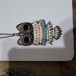 Owl necklace peach mint vanilla silvertone 13" drop 3.25" tall owl